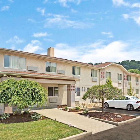 Super 8 By Wyndham Canonsburg/Pittsburgh Area Εξωτερικό φωτογραφία